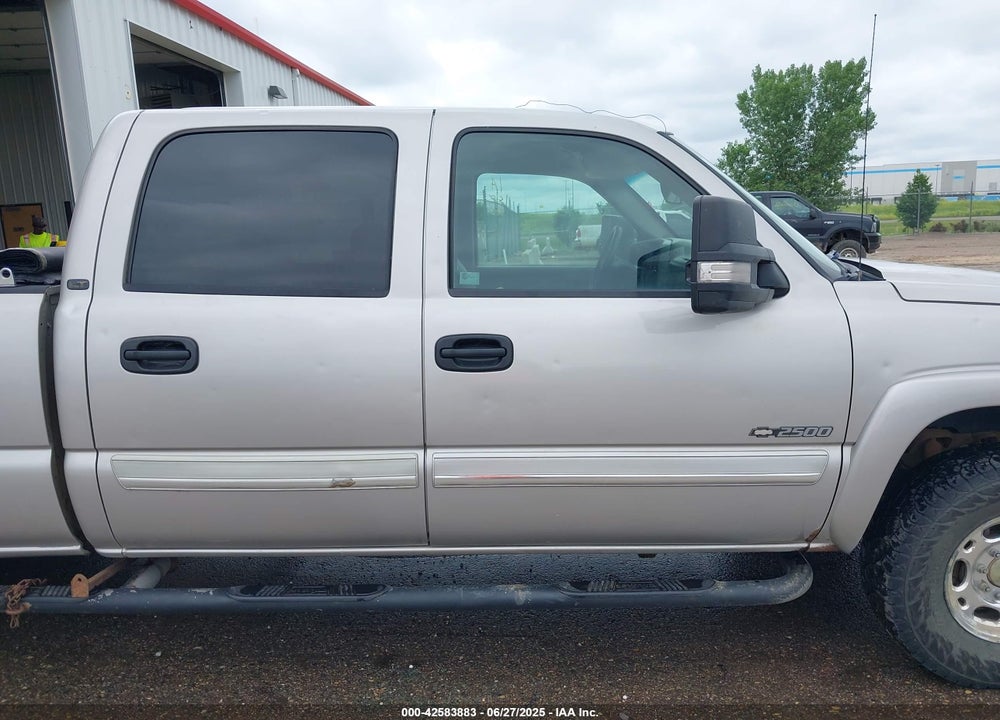 2004 CHEVROLET SILVERADO 2500 LT VIN: 1GCGK23U04F192123