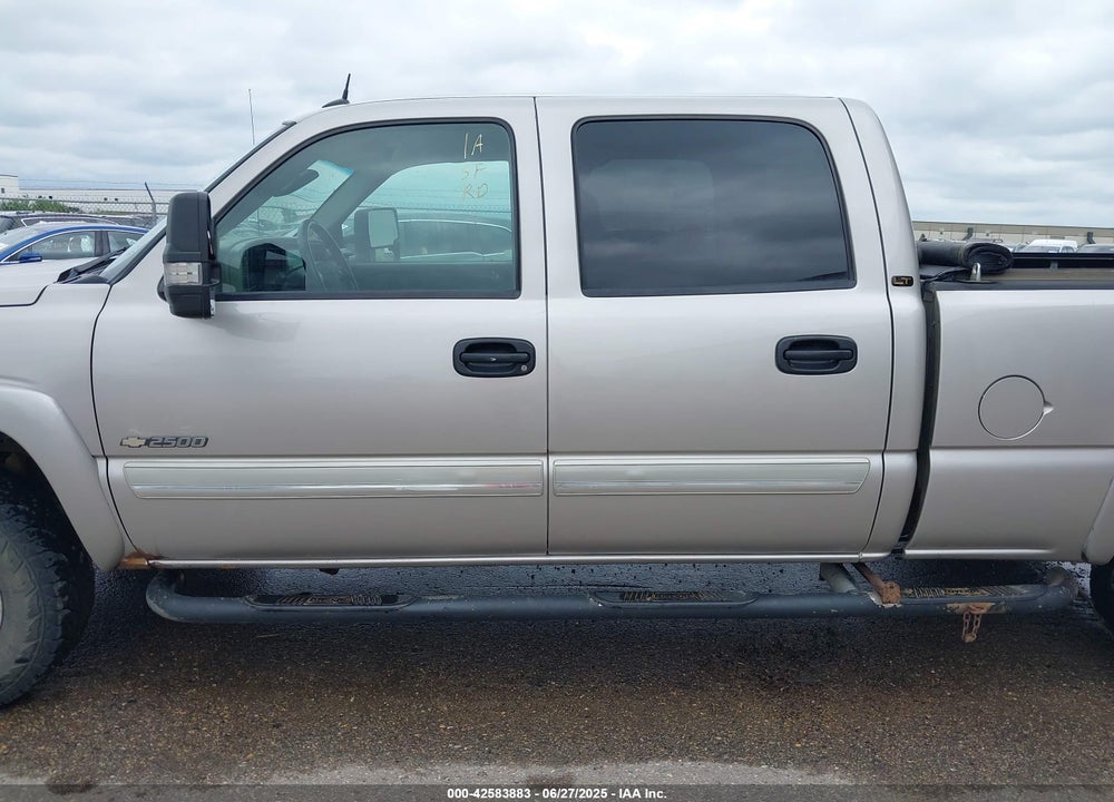 2004 CHEVROLET SILVERADO 2500 LT VIN: 1GCGK23U04F192123