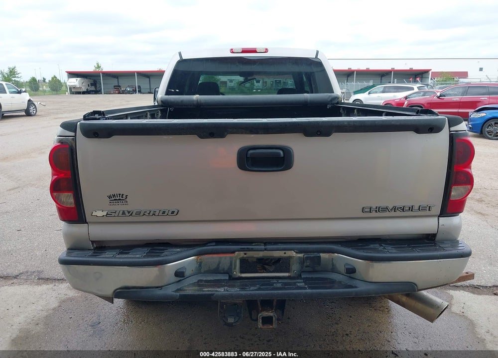 2004 CHEVROLET SILVERADO 2500 LT VIN: 1GCGK23U04F192123