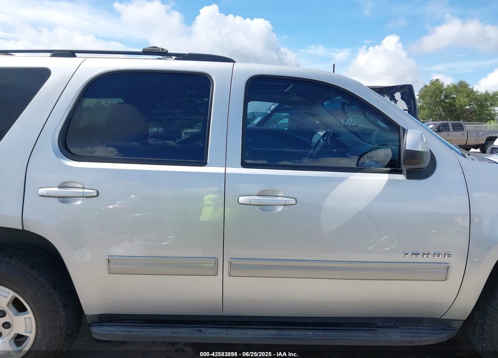 2013 CHEVROLET TAHOE VIN: 1GNSCBE06DR145525