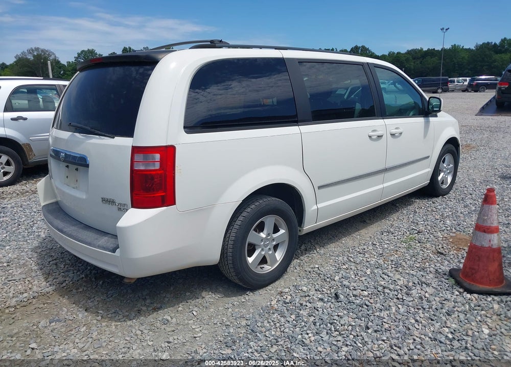 2010 DODGE GRAND CARAVAN SXT VIN: 2D4RN5D10AR111568