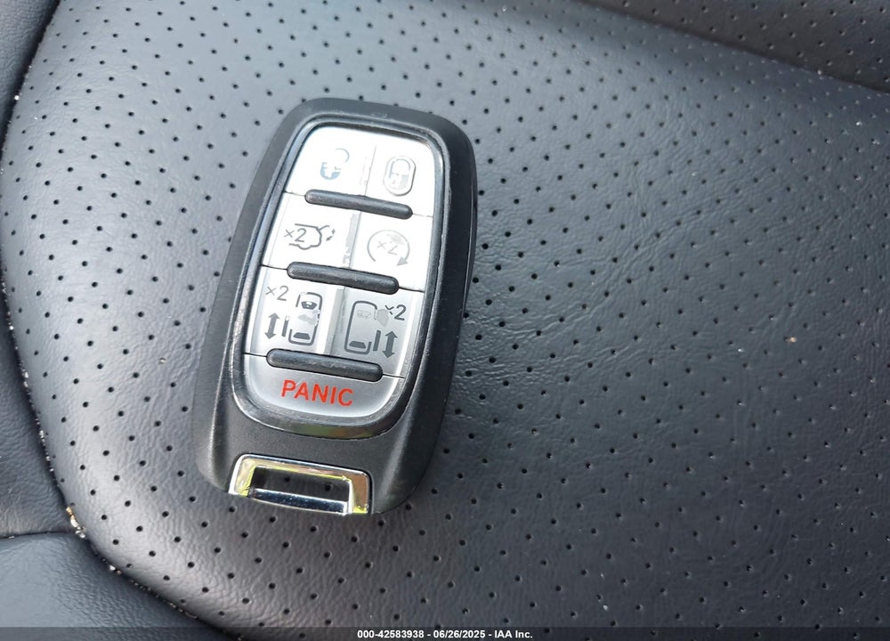 2023 CHRYSLER PACIFICA TOURING L VIN: 2C4RC1BG7PR505225