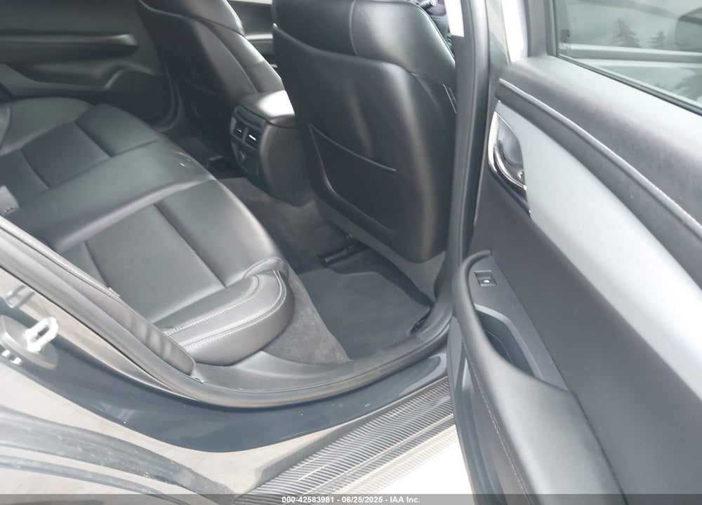 2016 CADILLAC ATS VIN: 1G6AJ5SX7G0106385