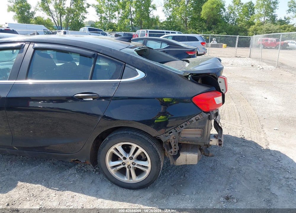 2016 CHEVROLET CRUZE VIN: 1G1BE5SM8G7262947