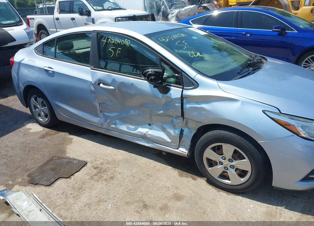 2018 CHEVROLET CRUZE VIN: 1G1BC5SM7J7172735