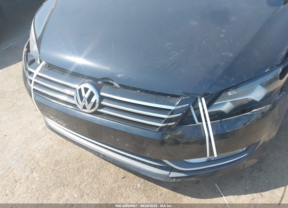 2013 VOLKSWAGEN PASSAT VIN: 1VWBN7A30DC128283