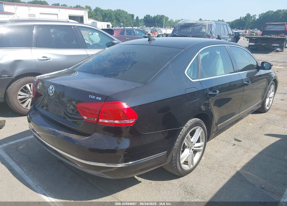 2013 VOLKSWAGEN PASSAT VIN: 1VWBN7A30DC128283