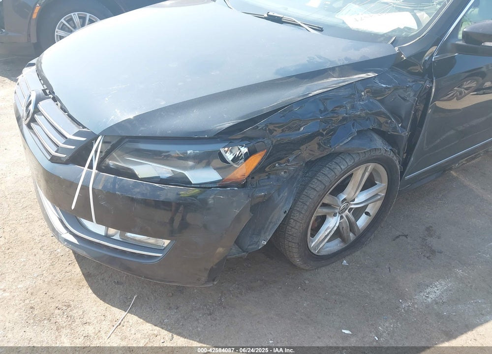 2013 VOLKSWAGEN PASSAT VIN: 1VWBN7A30DC128283