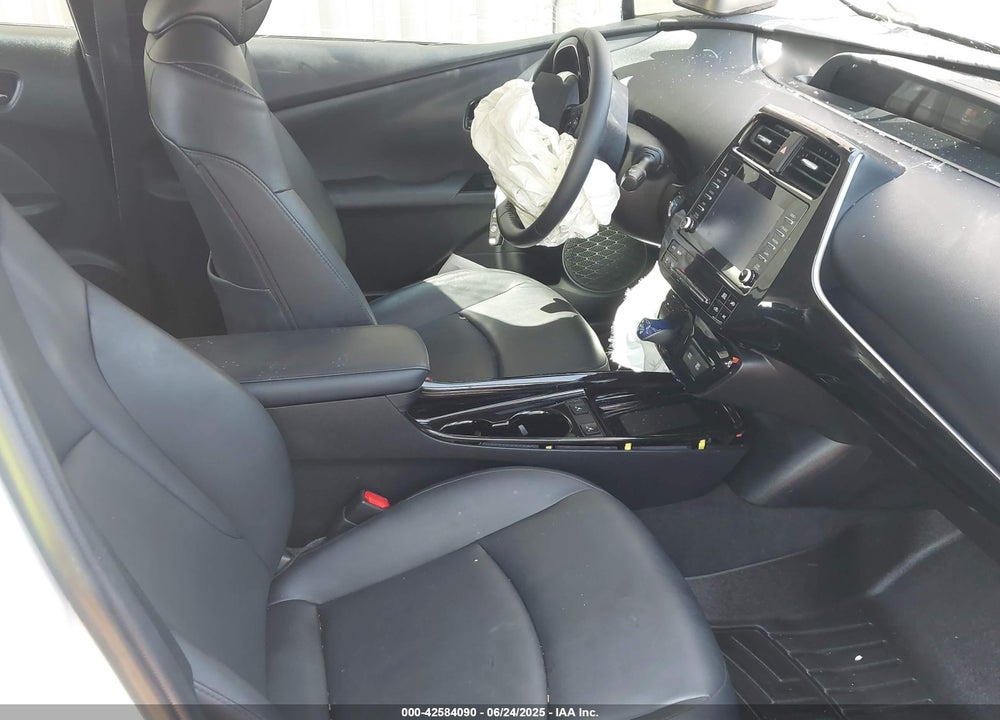 2020 TOYOTA PRIUS XLE VIN: JTDKARFU8L3126355