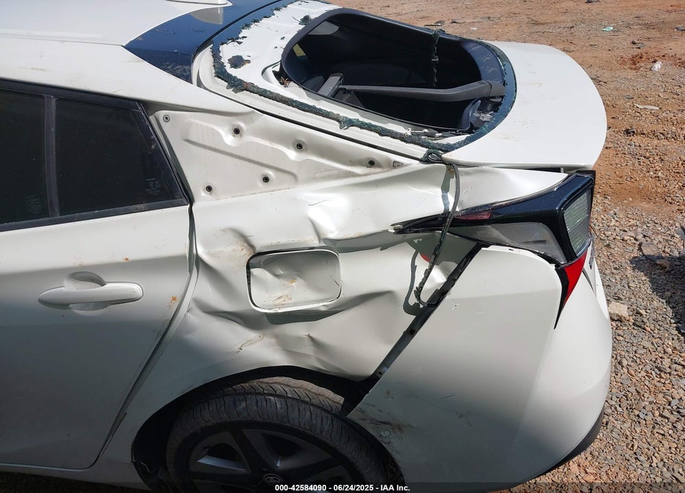 2020 TOYOTA PRIUS XLE VIN: JTDKARFU8L3126355