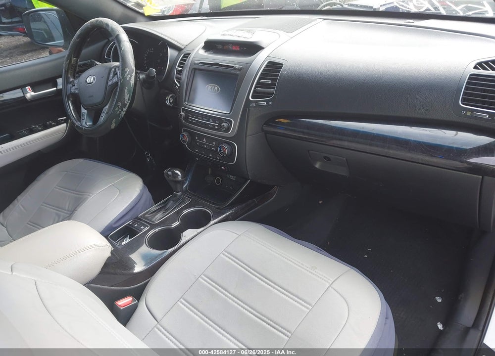 2014 KIA SORENTO LIMITED V6 VIN: 5XYKWDA71EG520879