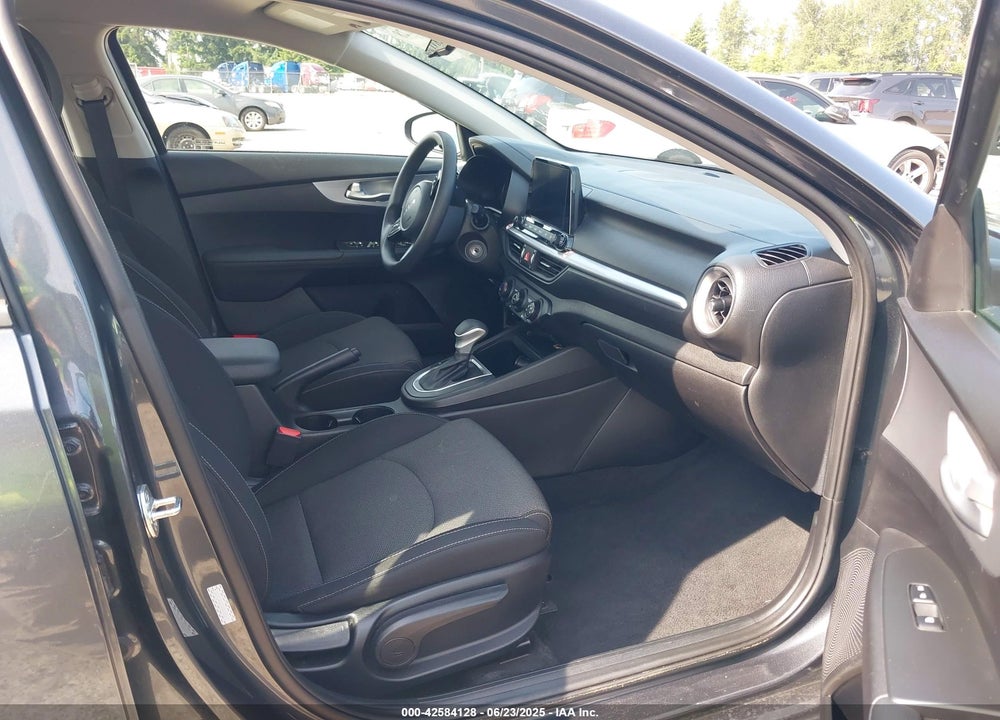 2023 KIA FORTE VIN: 3KPF24AD6PE645315