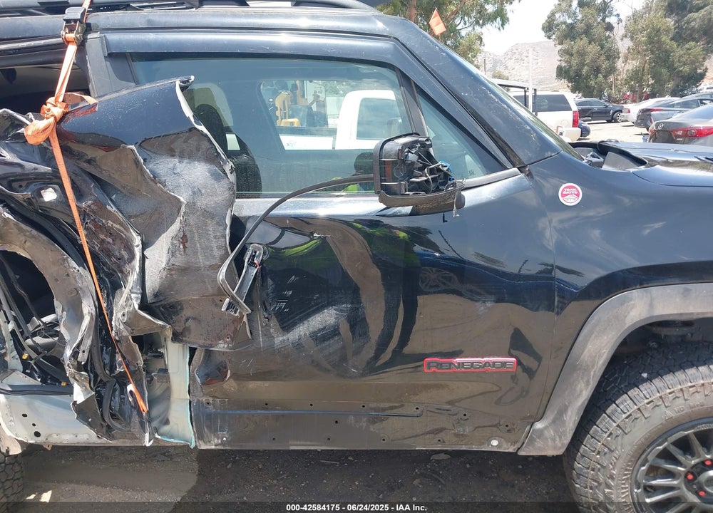 2019 JEEP RENEGADE VIN: ZACNJBC12KPJ94690