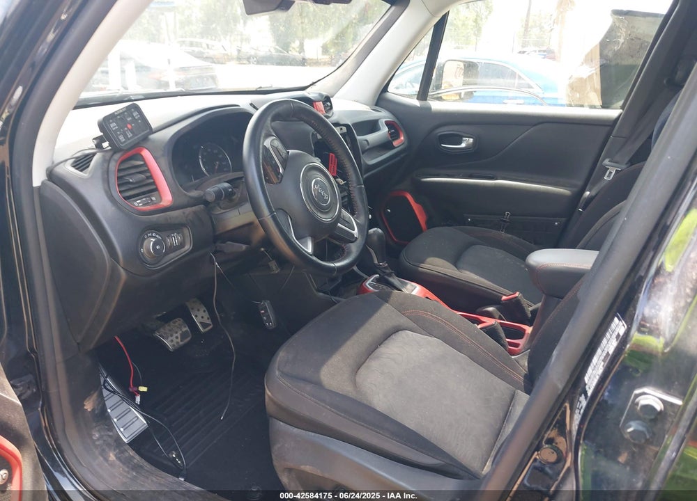 2019 JEEP RENEGADE VIN: ZACNJBC12KPJ94690