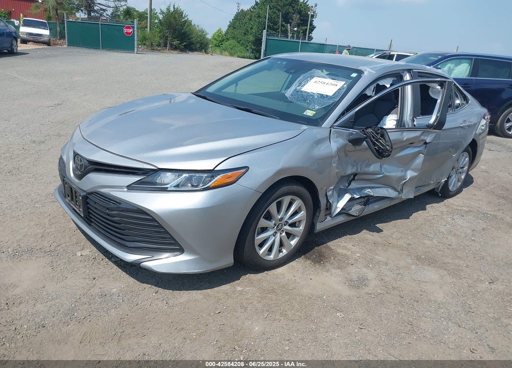 2019 TOYOTA CAMRY VIN: 4T1B11HK8KU198657