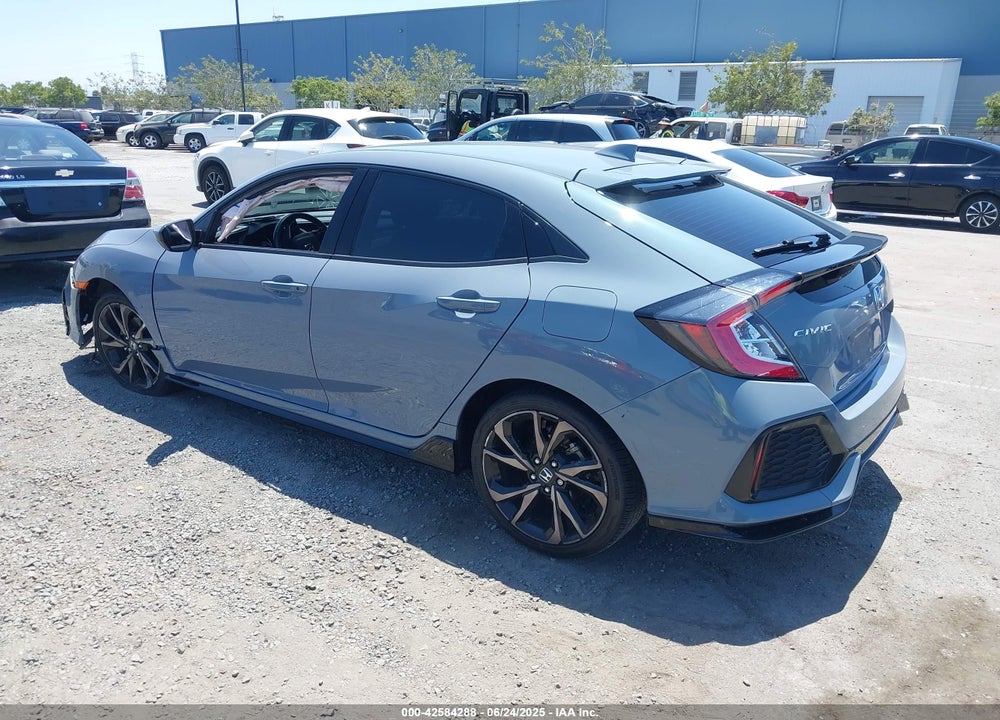 2018 HONDA CIVIC VIN: SHHFK7H4XJU423366