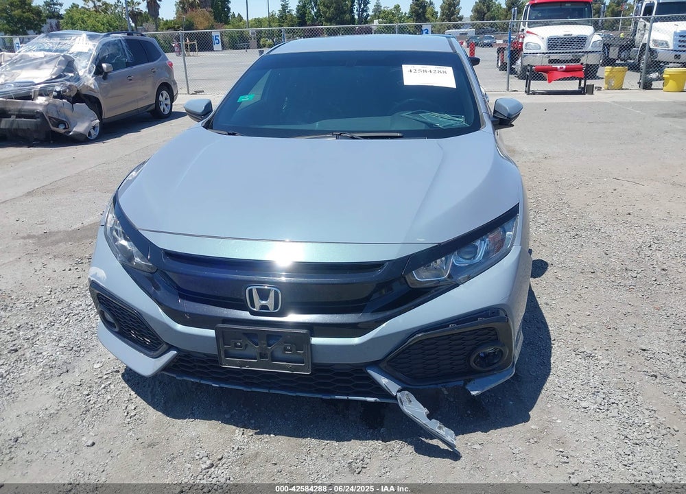 2018 HONDA CIVIC VIN: SHHFK7H4XJU423366