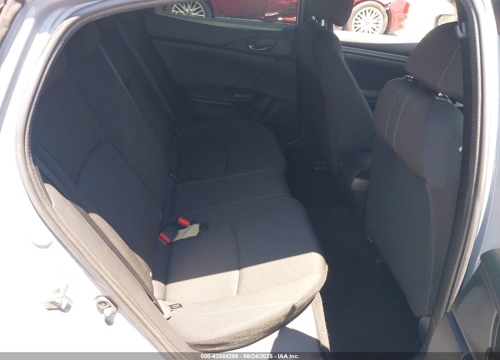 2018 HONDA CIVIC VIN: SHHFK7H4XJU423366