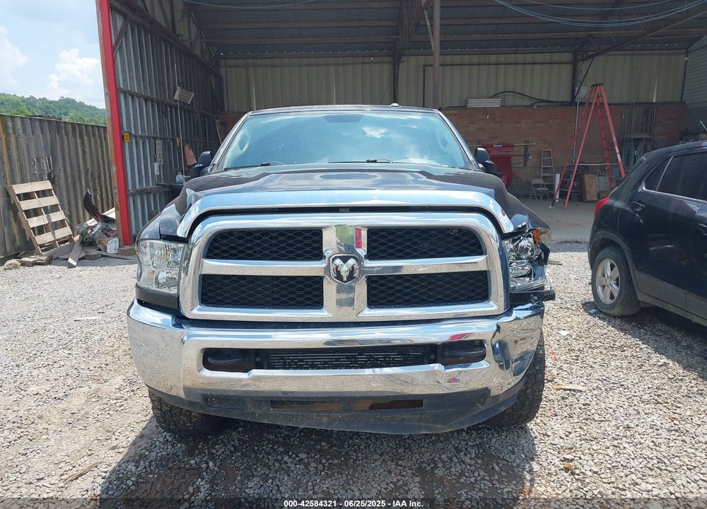 2016 RAM 2500 VIN: 3C6UR5CL2GG281015