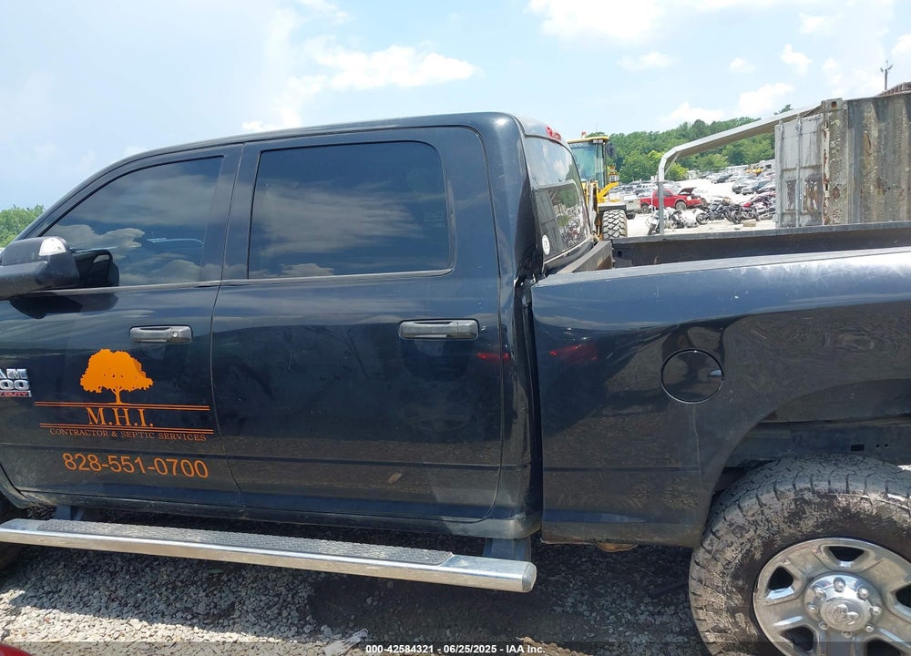 2016 RAM 2500 VIN: 3C6UR5CL2GG281015