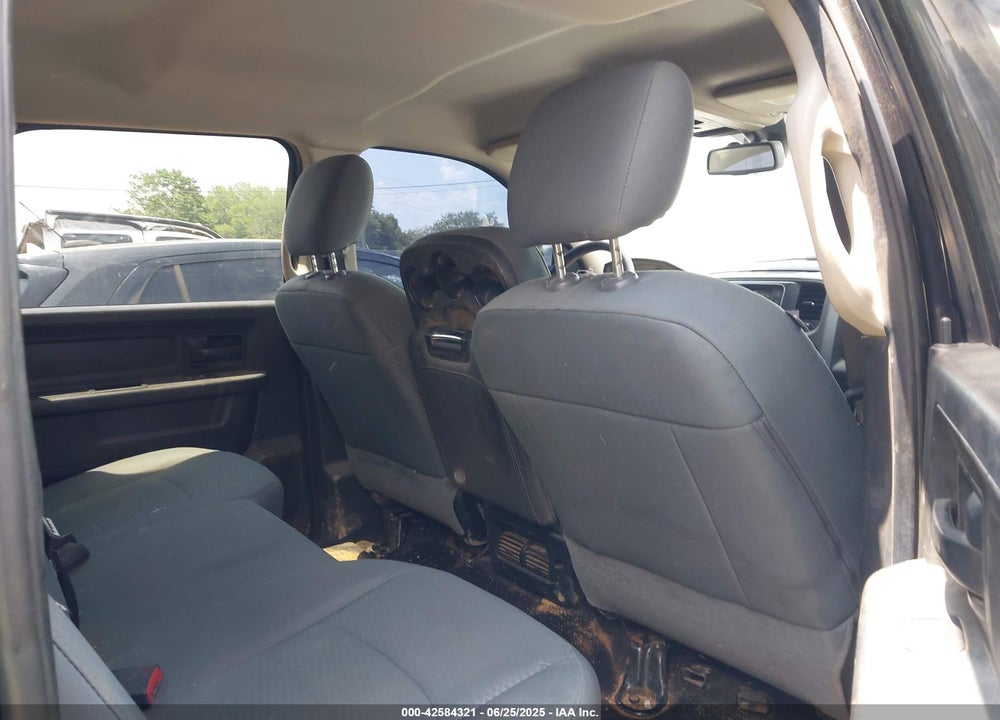 2016 RAM 2500 VIN: 3C6UR5CL2GG281015