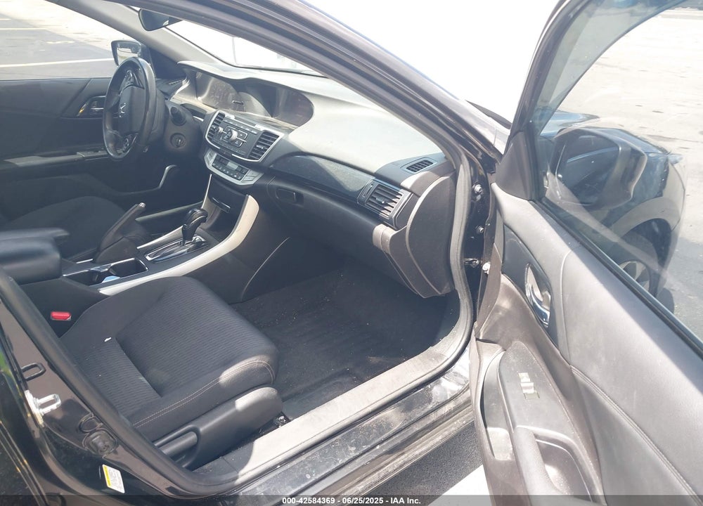 2015 HONDA ACCORD VIN: 1HGCR2F59FA227306