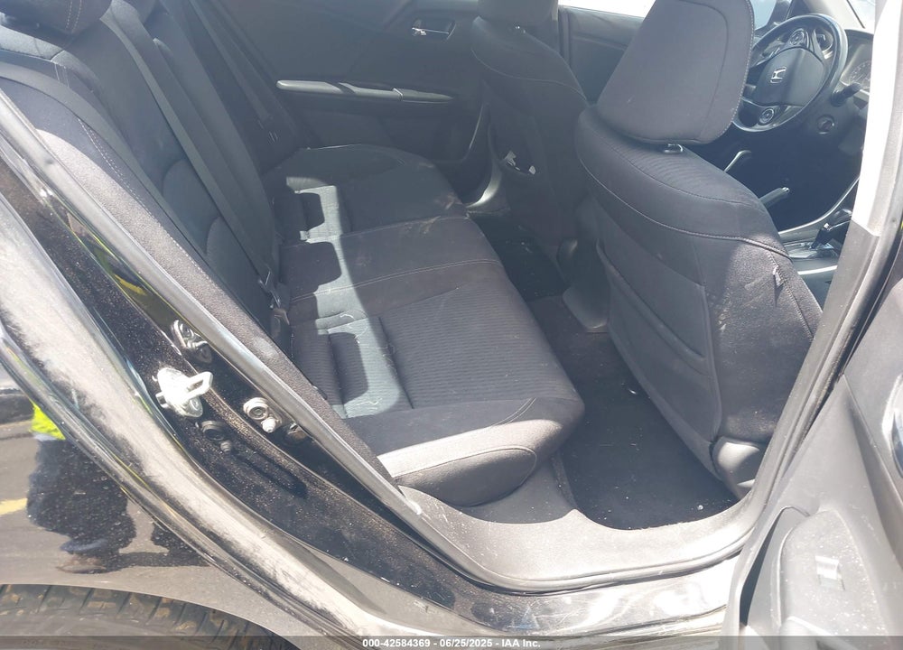 2015 HONDA ACCORD VIN: 1HGCR2F59FA227306