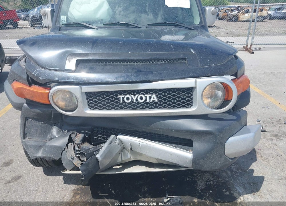 2007 TOYOTA FJ CRUISER VIN: JTEBU11F170089248