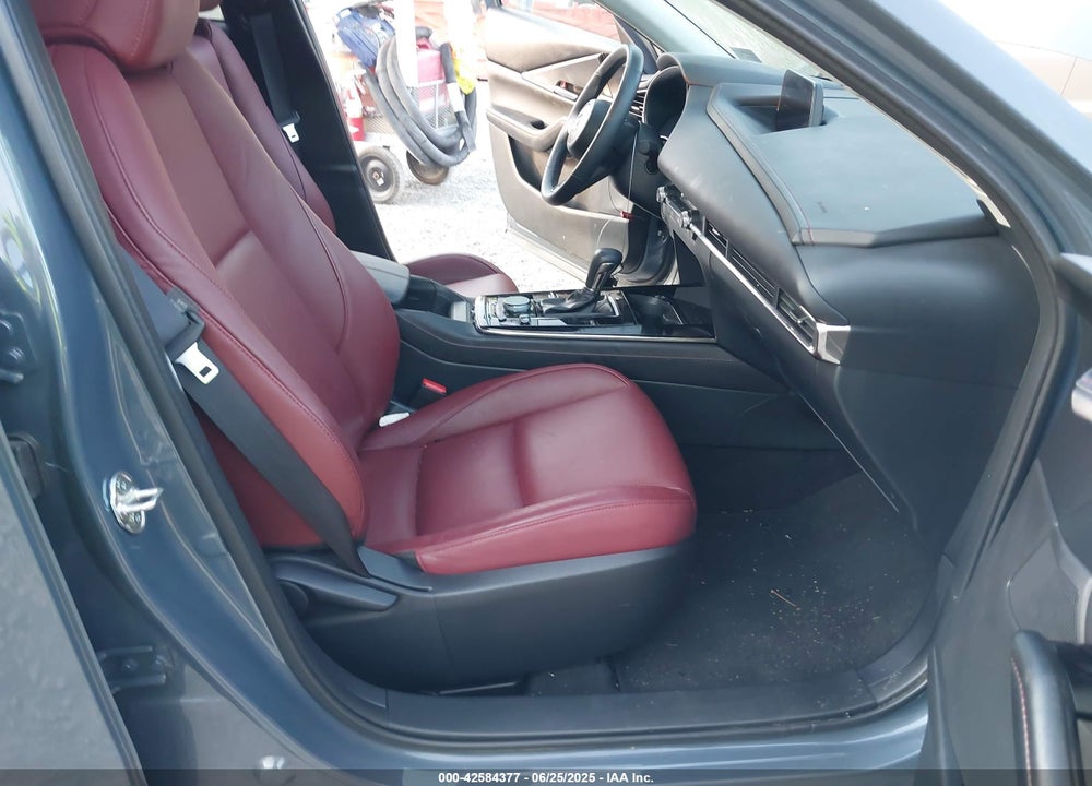 2025 MAZDA CX-30 VIN: 3MVDMBCM8SM752673
