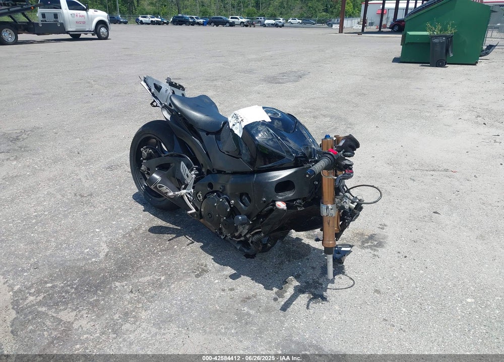 2008 SUZUKI GSX-R1000 VIN: JS1GT77A682107299