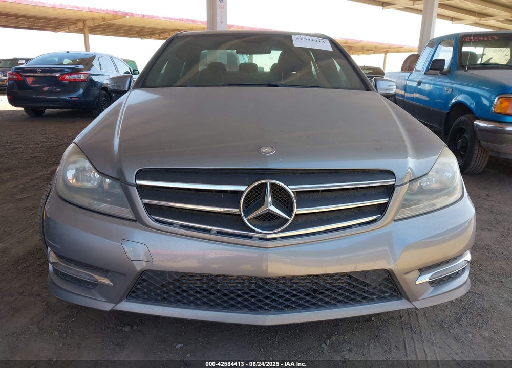 2013 MERCEDES-BENZ C 250 VIN: WDDGF4HBXDA869088