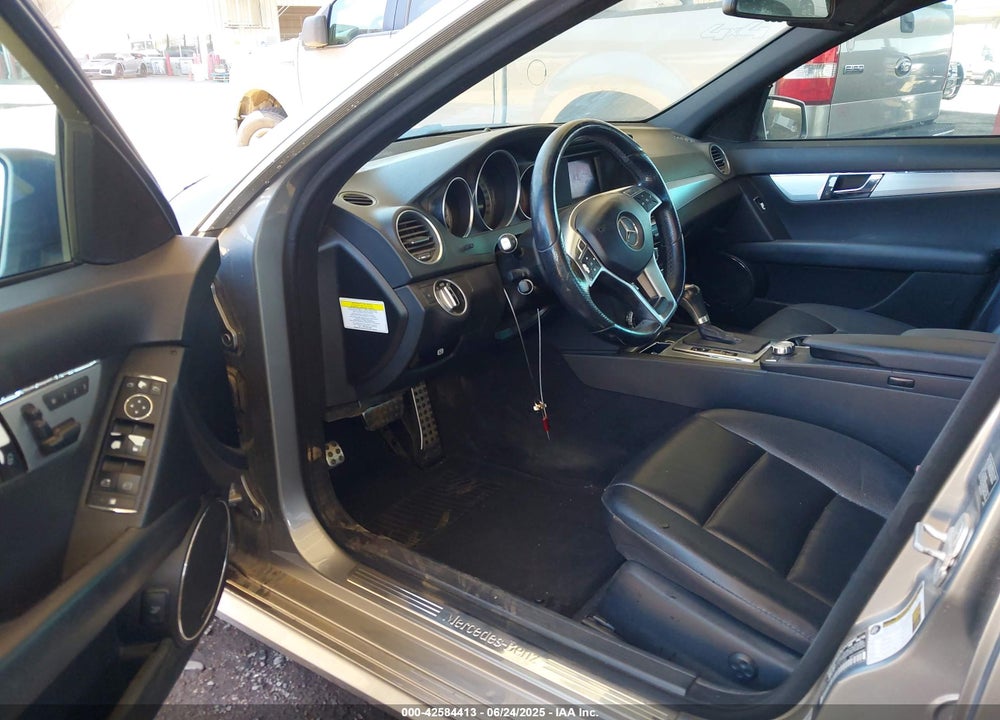2013 MERCEDES-BENZ C 250 VIN: WDDGF4HBXDA869088