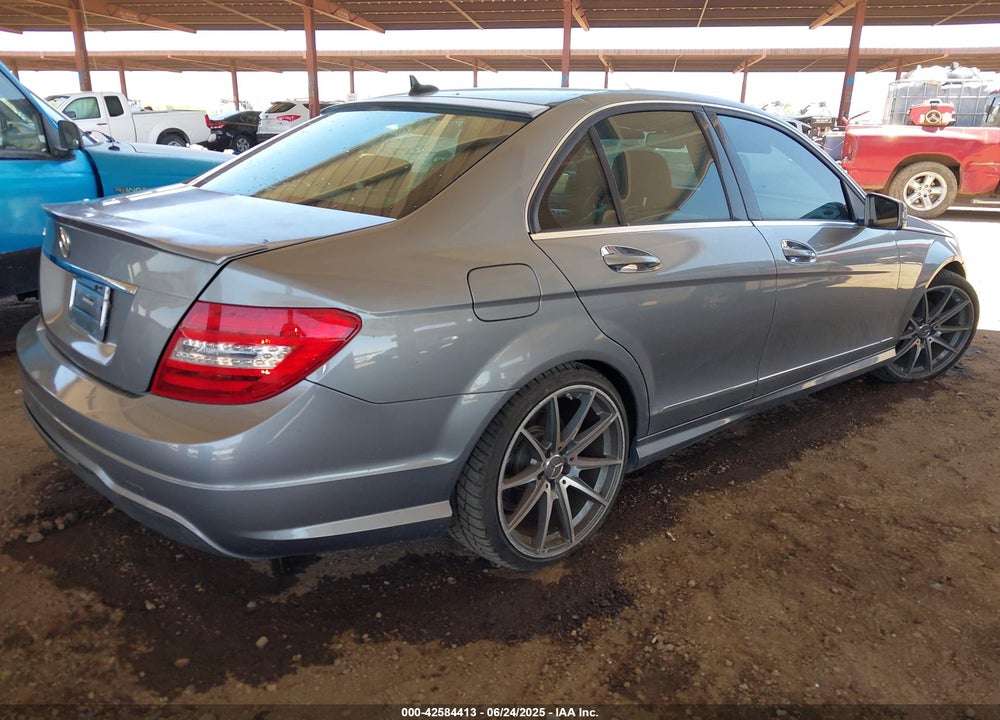 2013 MERCEDES-BENZ C 250 VIN: WDDGF4HBXDA869088