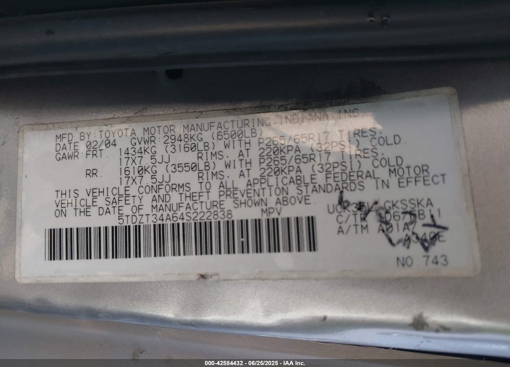 2004 TOYOTA SEQUOIA SR5 V8 VIN: 5TDZT34A64S222838