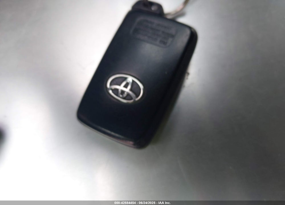 2010 TOYOTA PRIUS II VIN: JTDKN3DU9A0233255