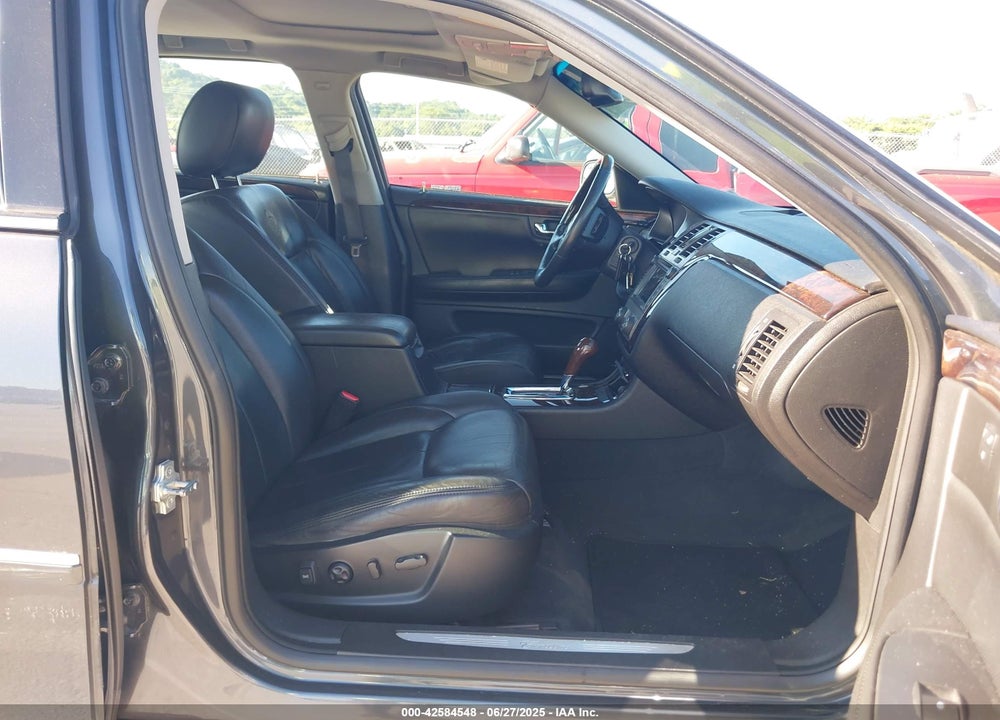 2010 CADILLAC DTS VIN: 1G6KH5EY8AU129128