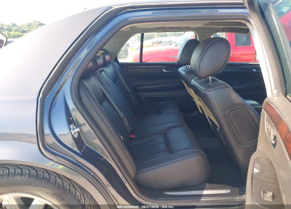 2010 CADILLAC DTS VIN: 1G6KH5EY8AU129128