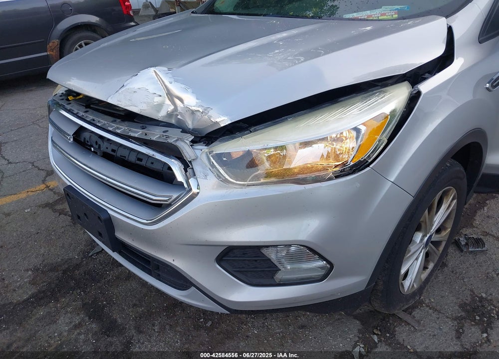 2017 FORD ESCAPE VIN: 1FMCU9GD4HUE48725