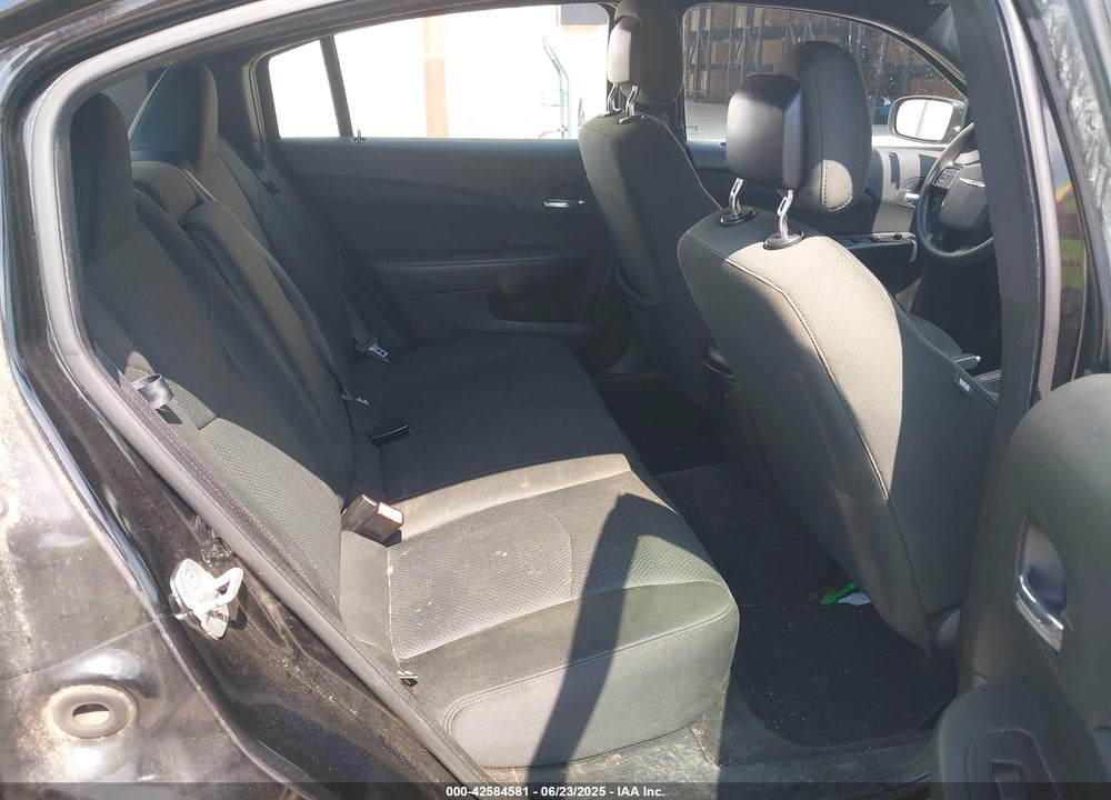 2012 CHRYSLER 200 LX VIN: 1C3CCBAB5CN104723