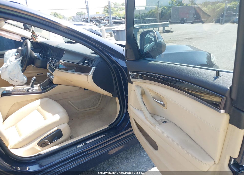 2014 BMW 5 SERIES VIN: WBA5A5C54ED501512