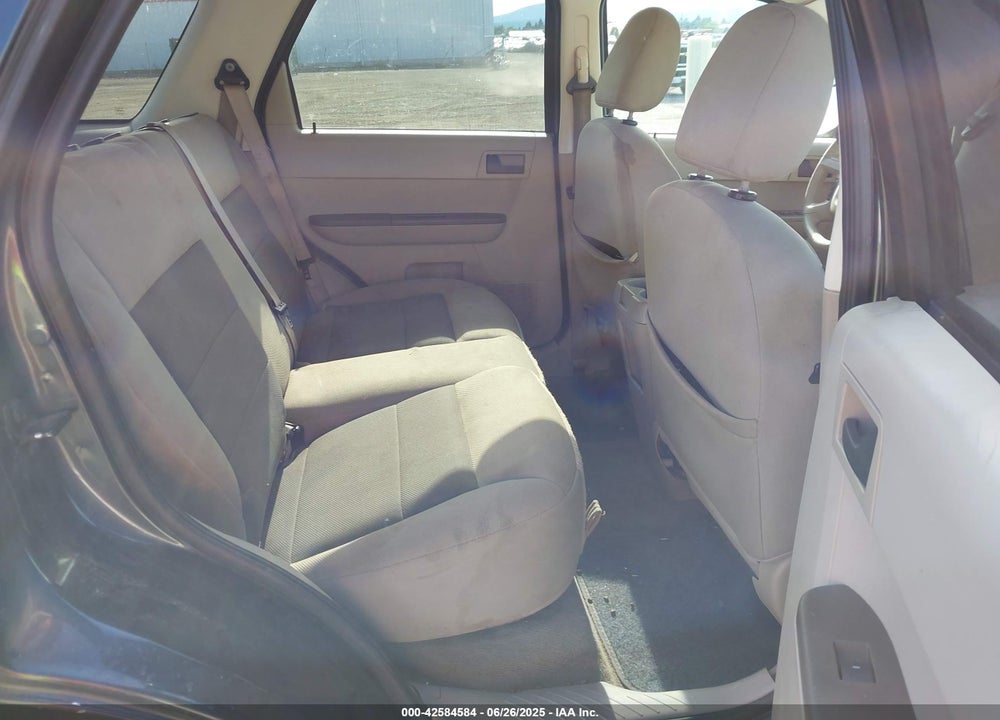 2008 FORD ESCAPE VIN: 1FMCU031X8KB49081