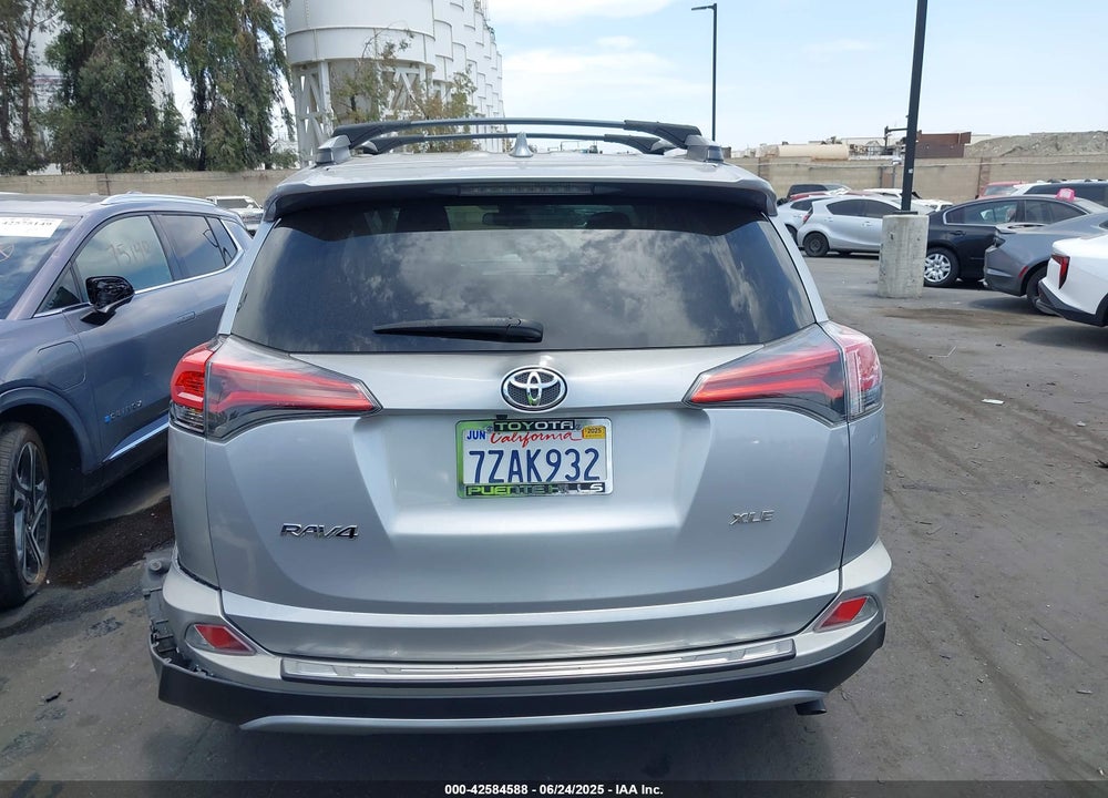 2017 TOYOTA RAV4 VIN: 2T3WFREV3HW372702