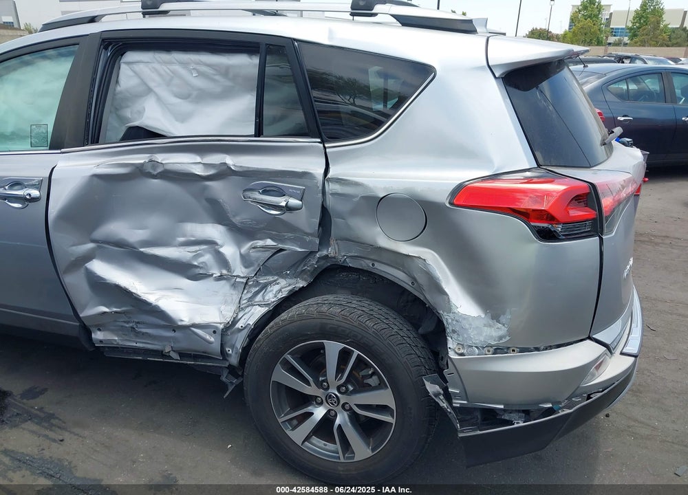 2017 TOYOTA RAV4 VIN: 2T3WFREV3HW372702