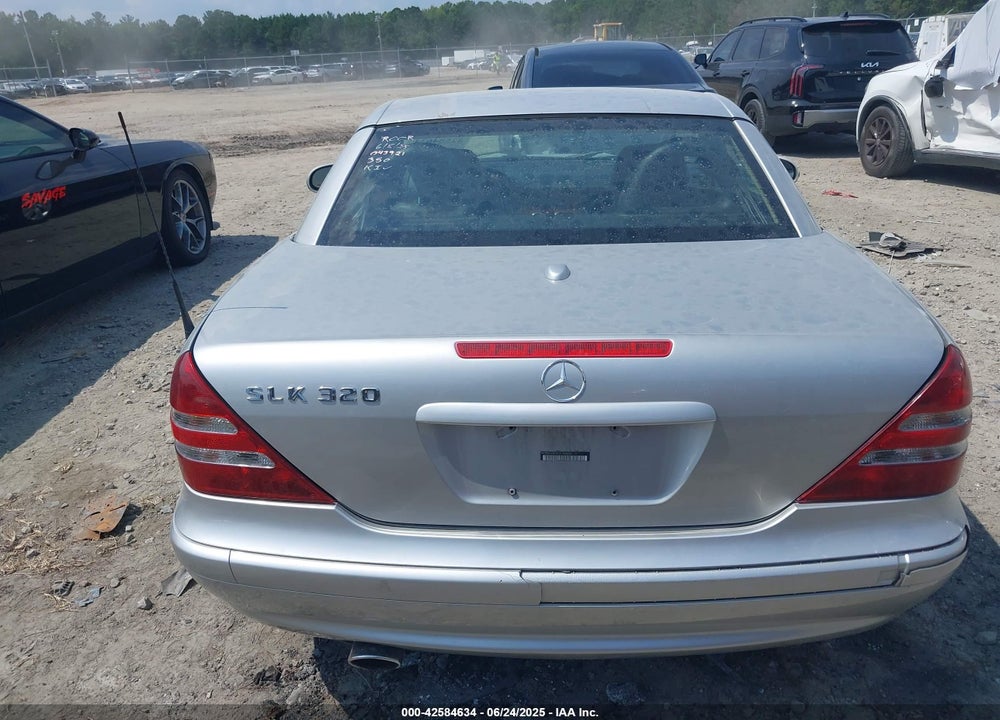 2003 MERCEDES-BENZ SLK 320 VIN: WDBKK65FX3F289228