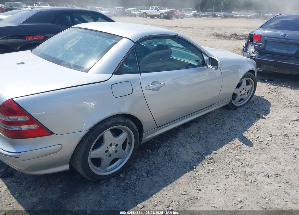 2003 MERCEDES-BENZ SLK 320 VIN: WDBKK65FX3F289228