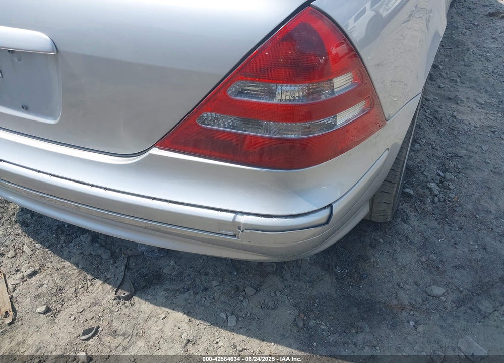 2003 MERCEDES-BENZ SLK 320 VIN: WDBKK65FX3F289228