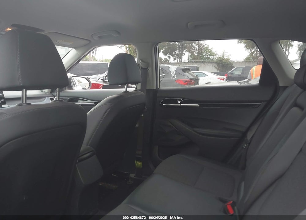 2021 KIA SELTOS S VIN: KNDEU2AA6M7143688
