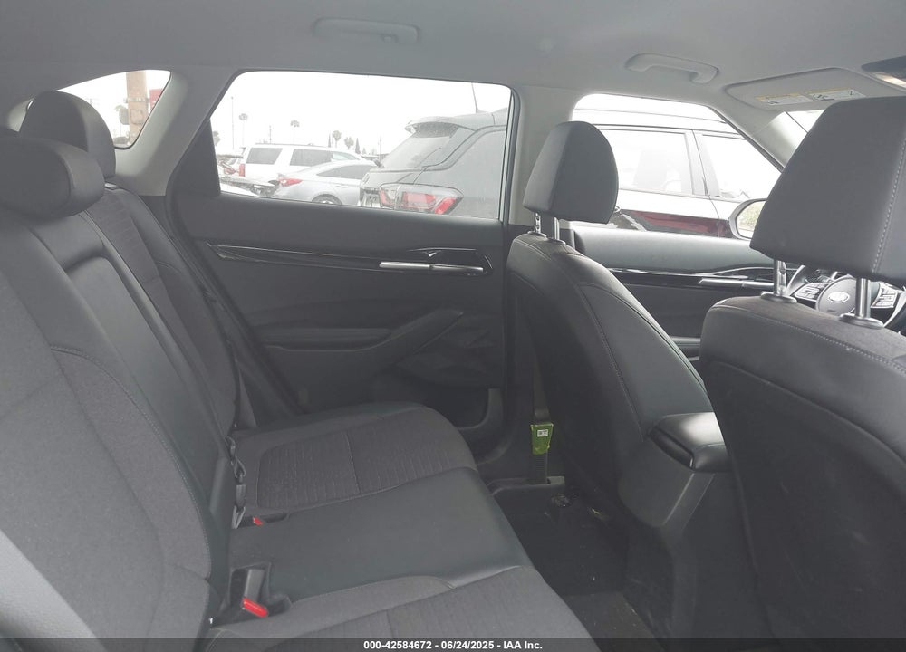 2021 KIA SELTOS S VIN: KNDEU2AA6M7143688