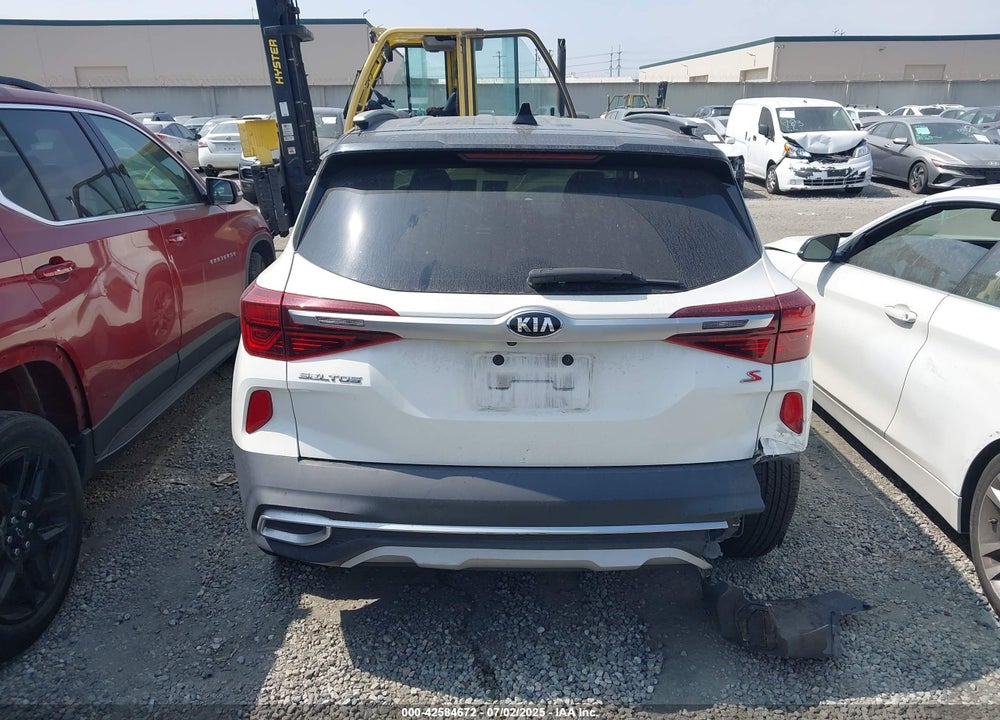 2021 KIA SELTOS S VIN: KNDEU2AA6M7143688