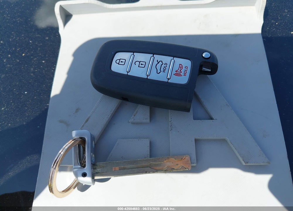 2011 HYUNDAI SONATA LIMITED VIN: 5NPEC4AC0BH290341